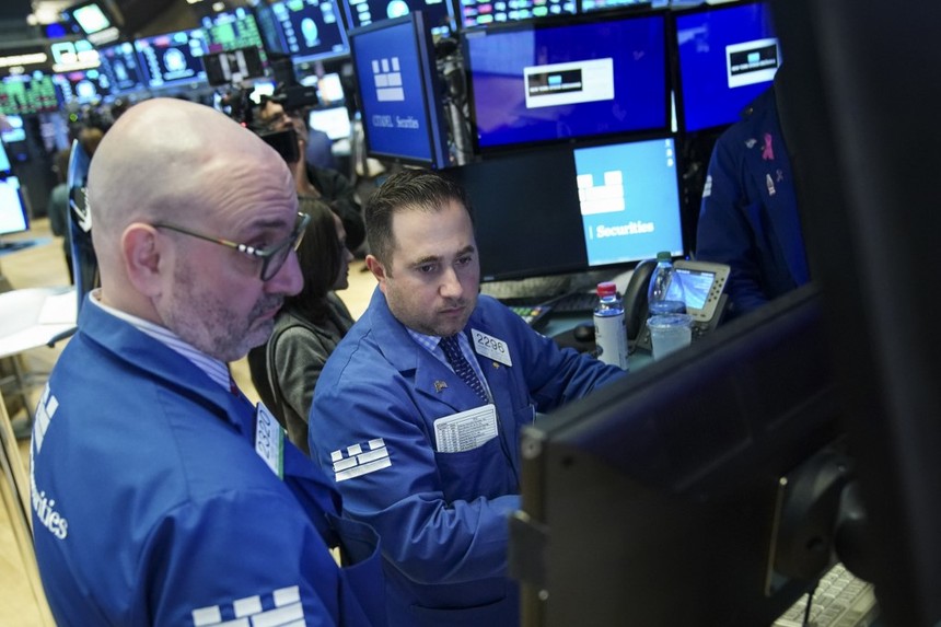 Kỳ vọng Fed cắt giảm lãi thúc đẩy giới đầu tư mua cổ phiếu